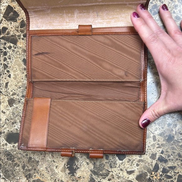 Dooney & Bourke Cream and Brown Leather Clutch - Picture 8 of 10